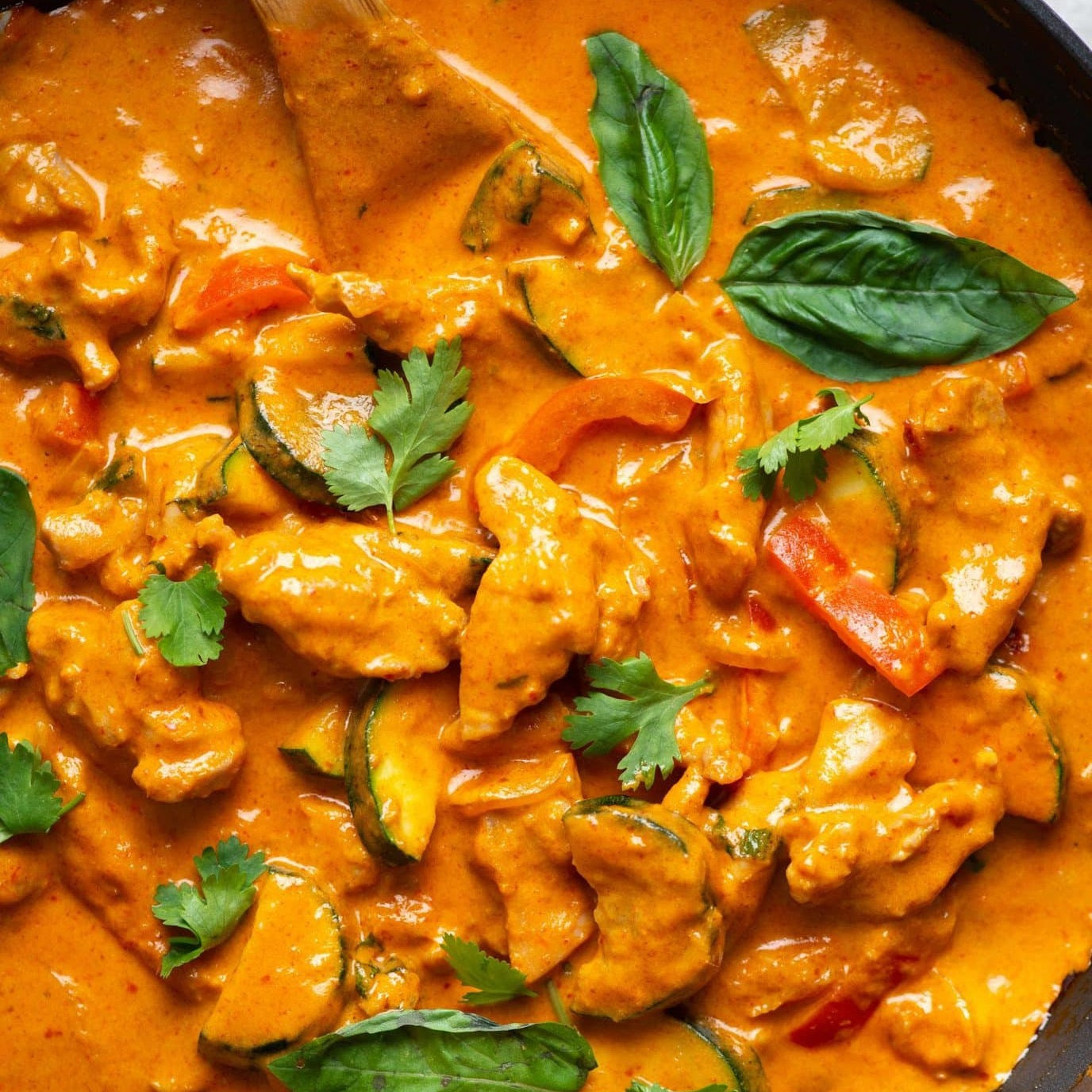 Pasta de Curry Vermelho (Red Curry Paste) - Aroy D 1kg