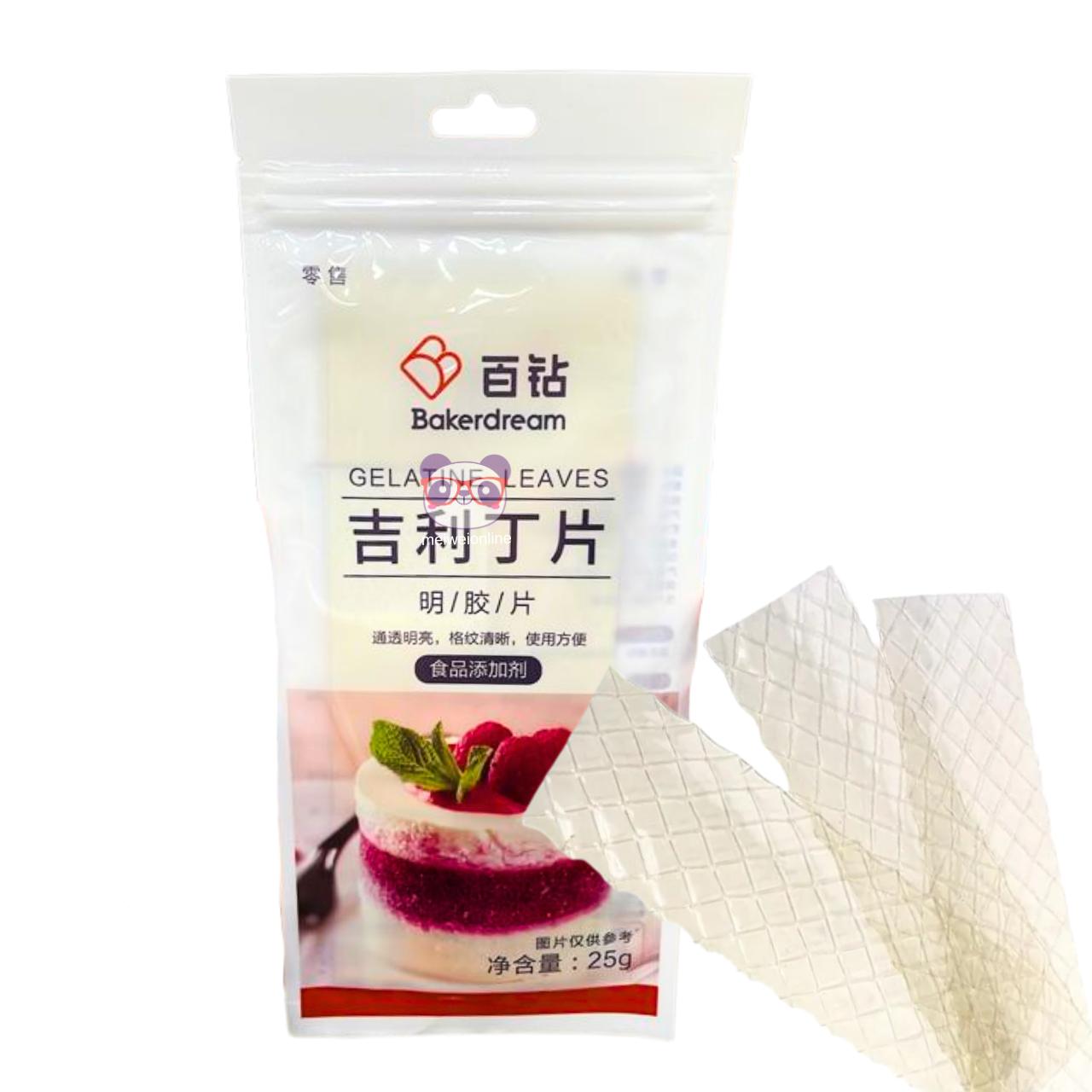 Embalagem Bakerdream 百钻 de folhas de gelatina incolor 吉利丁片 明胶片 25g com tiras transparentes ao lado e sobremesa ilustrada Mei Wei