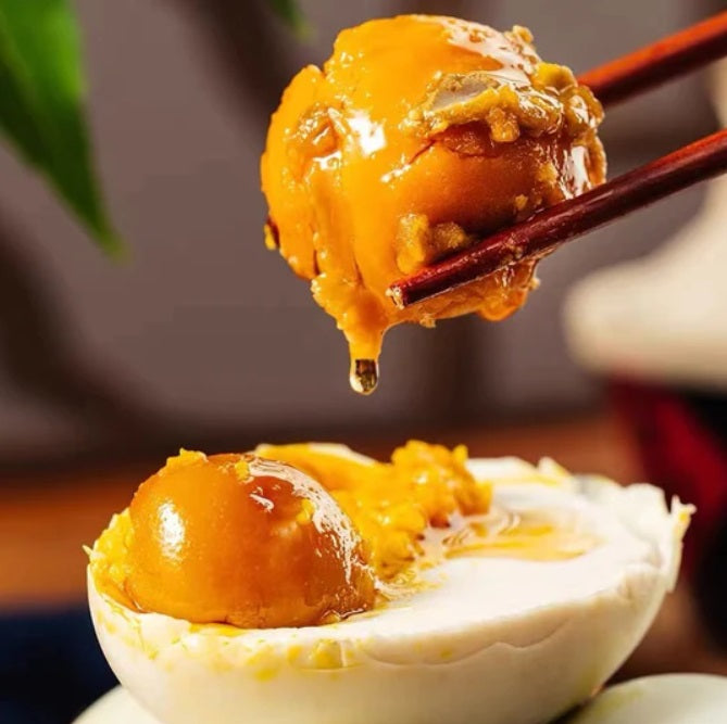 Ovo curado de pata (Salted Duck Egg) - Yiliuxiang 60g