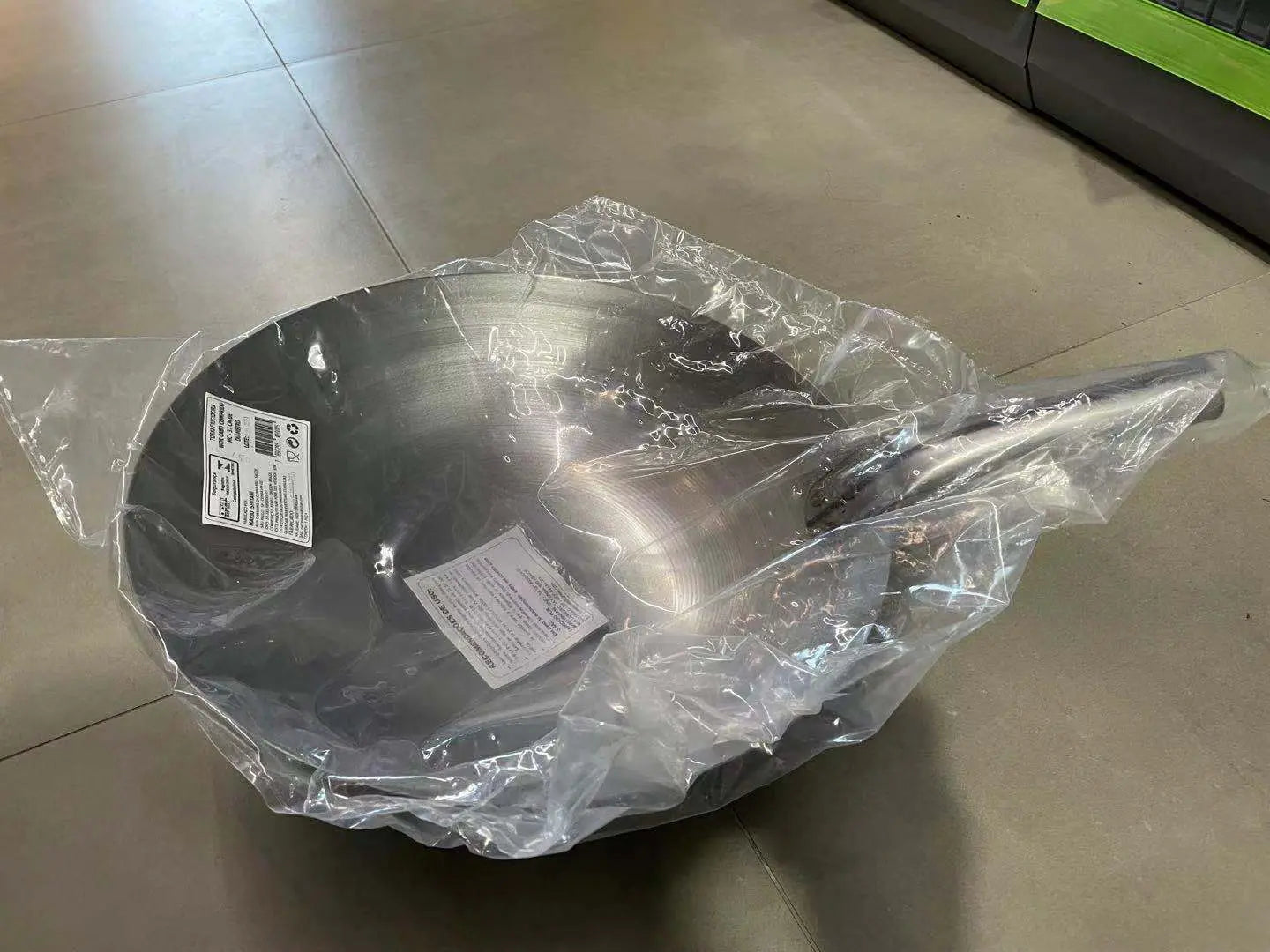 Wok Profissional com Cabo(餐馆用炒锅)- 37cm