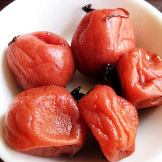 Ameixa Salgada Umeboshi - Umeya 700g