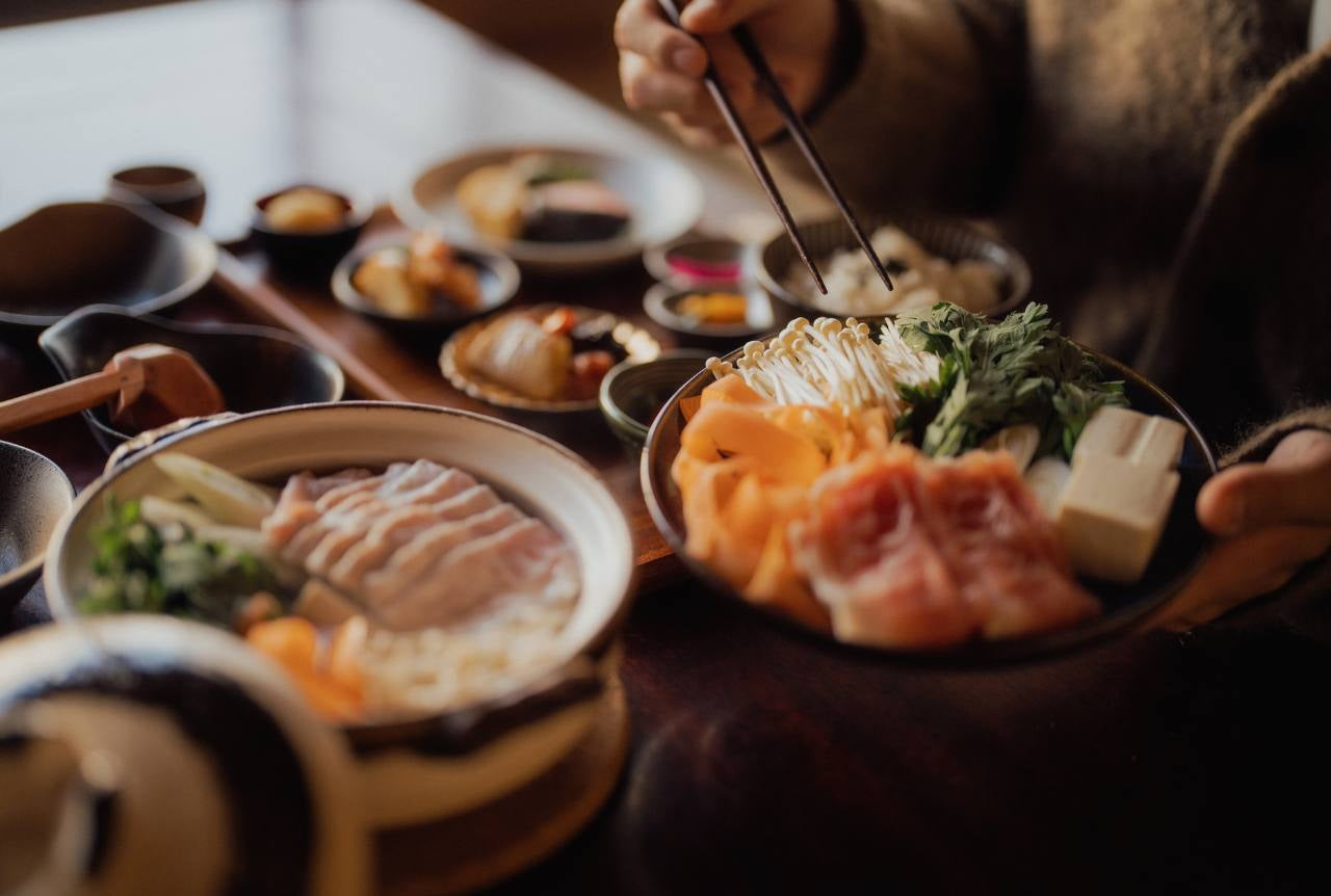 Hot Pot: A tradição Asiática de compartilhar uma refeição deliciosa
