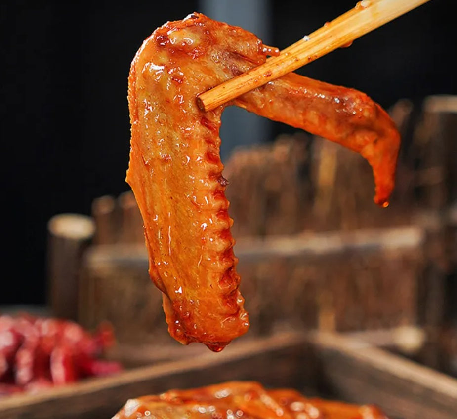 Aperitivo Asas de pato picante com molho de soja - Xiang Xia Xiang 52g