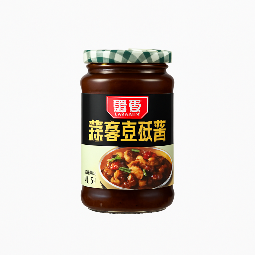 Mei Wei: Molho de Soja Fermentado com Pimenta（厨邦原晒香辣黄豆酱）- Chubang 340g - Embalagem em Fundo Branco