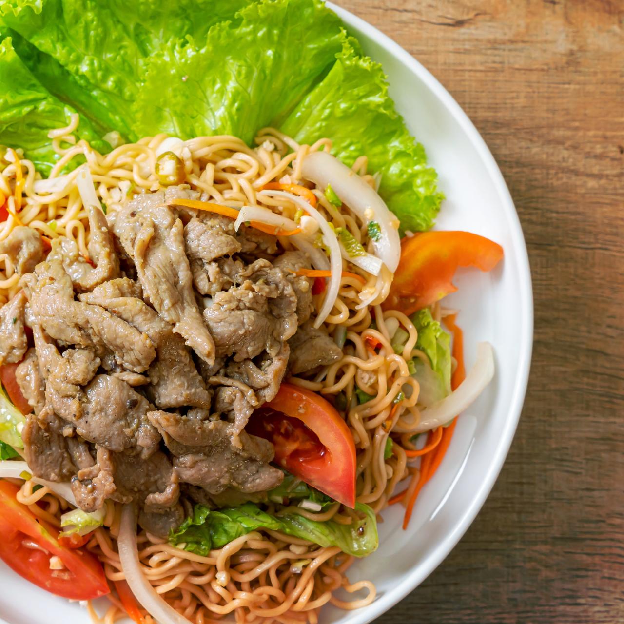 Macarrão de trigo sabor costela suína - Chen Keming 800g